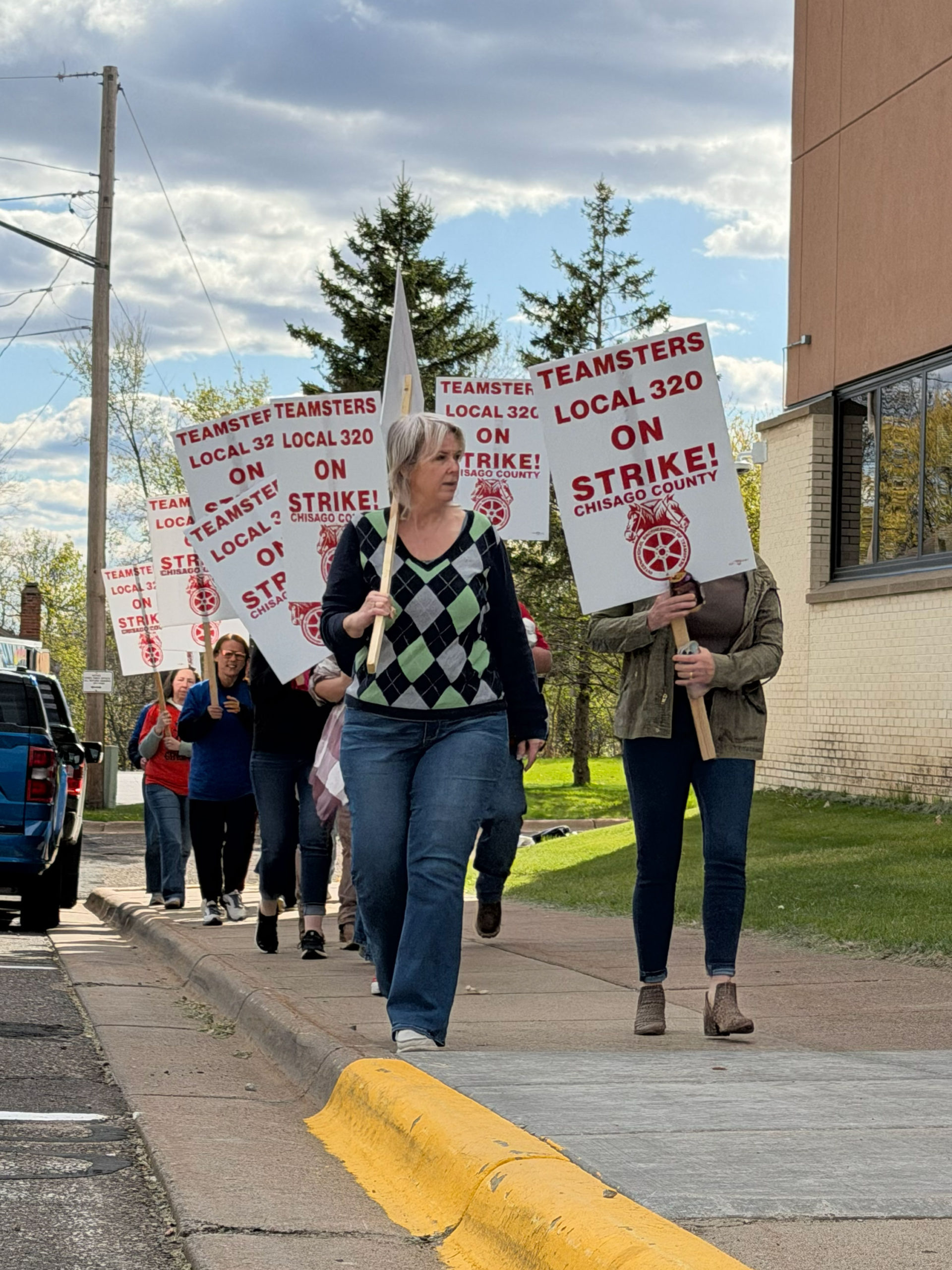 Chisago County workers return to work after close to four months on strike